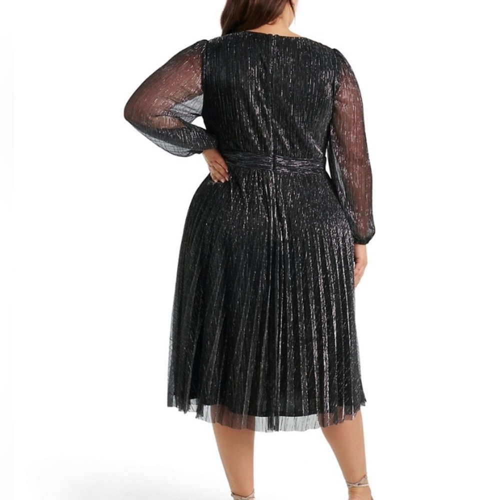 EverNew curve - Shimmering Black Long Sleeve Dress - Picture 2 of 6